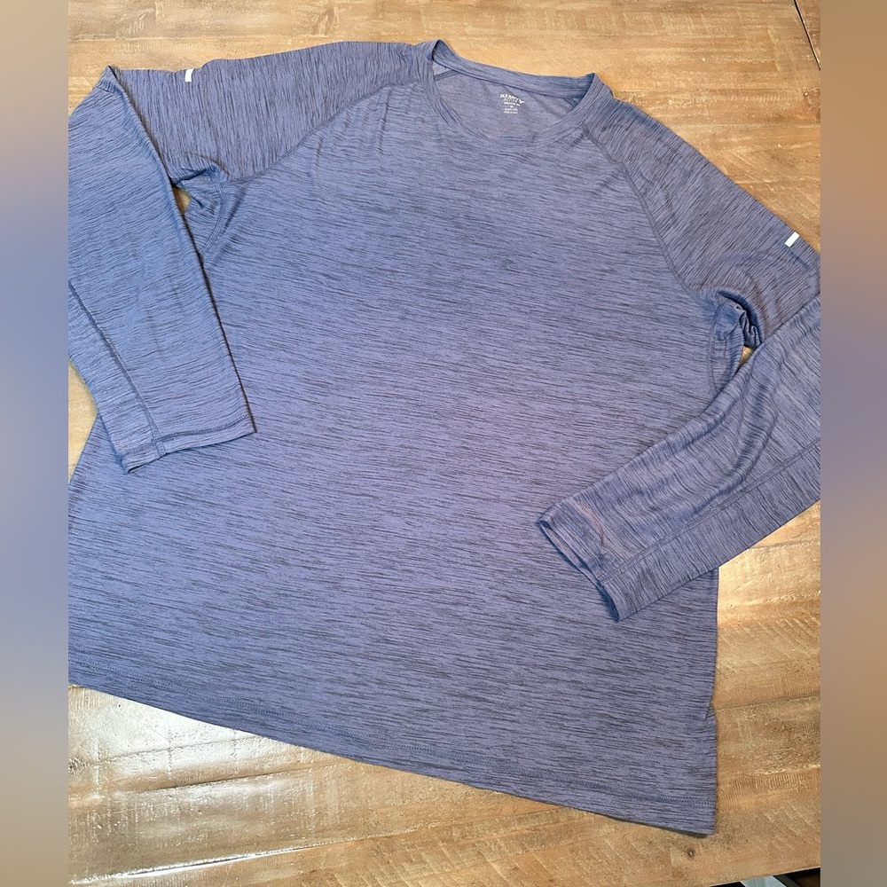 Old Navy Active Breath ON Men's Blue and Black Lightweight Long Sleeve Shirt